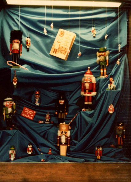 1983 Nutcracker Decor for Christmas (2).jpg