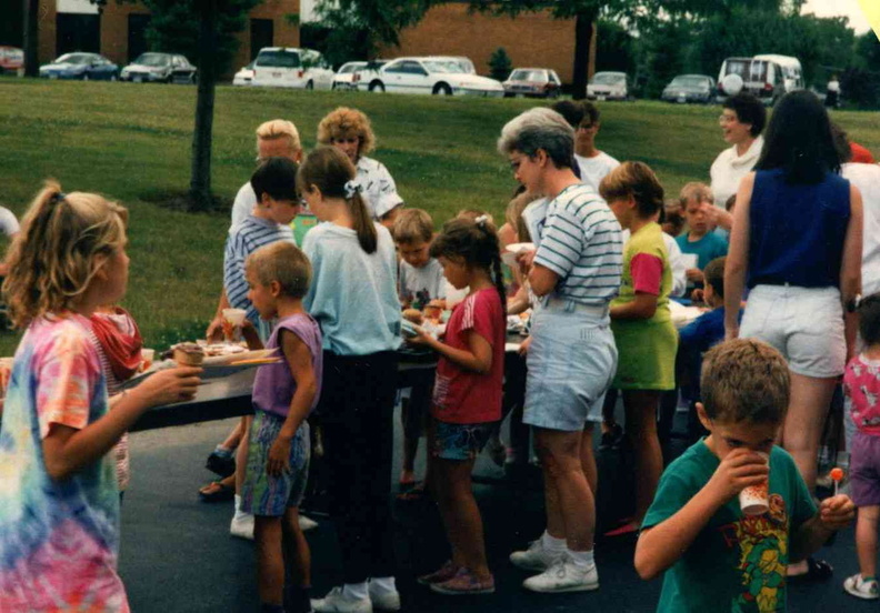 1993 SRP Party Refreshment Line.jpg