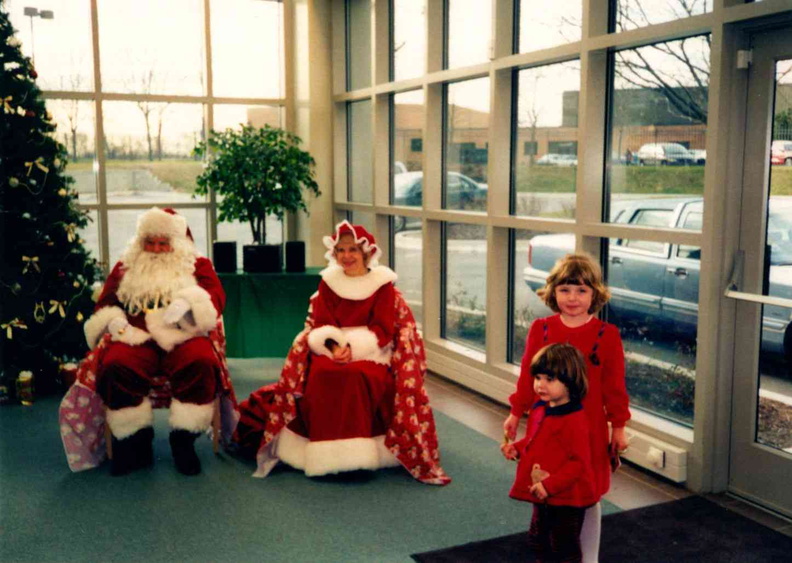 1998 Santa and Mrs. Claus (the Cutshalls)