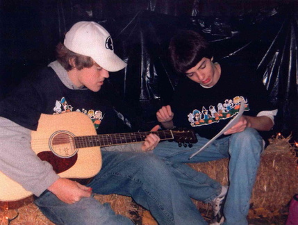 2005 Ryan Golden and Brian Pichman entertaining at Halloween Hollow (7)
