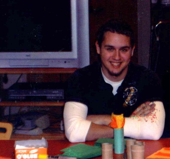 2007  Matt Surdel helping a craft program