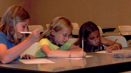 2006 SRP Artists Day, Girls drawing