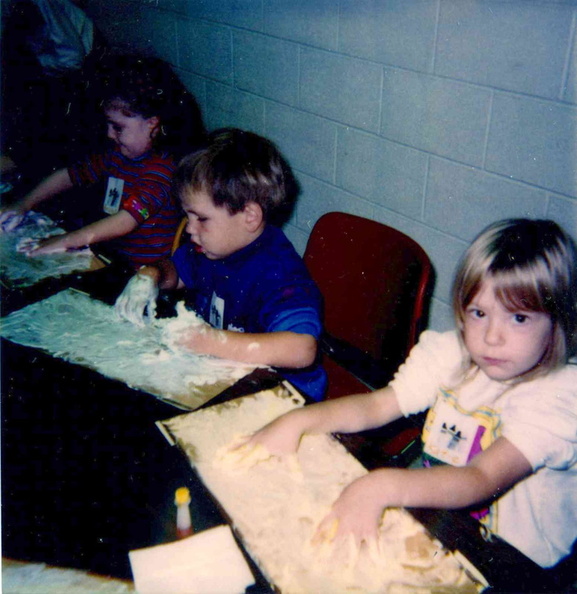 1994 Nov 9 Story Hour Messy Day with shaving cream (3).jpg
