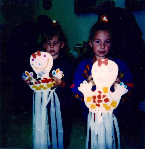 1994 Oct 29 Halloween craft (5).jpg